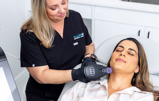 Benefits of RF Microneedling Treatment for Firmer Skin